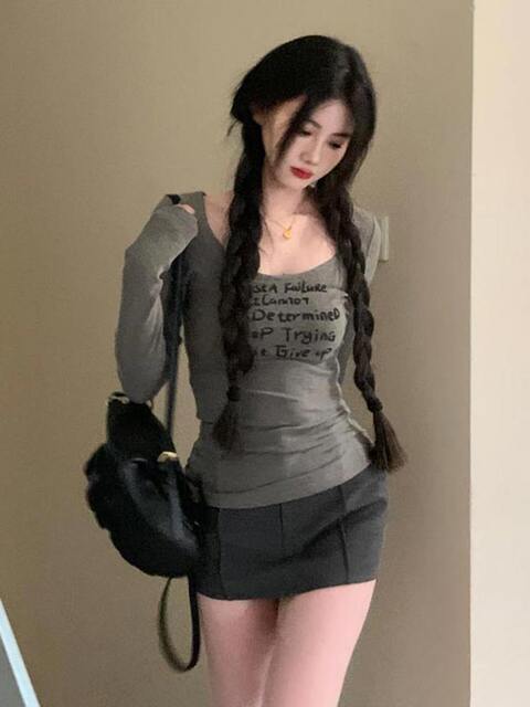 American-Style Sweet and Cool Spicy Girl U-Neck Long-Sleeve T-Shirt Top for Women, Suitable for Spring, Autumn, and Winter, Low-Neck Layered Slim-Fit Inner Wear Base Shirt Top