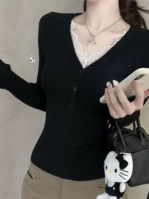 Fake Two-Piece Lace Trim Patchwork Knit Top for Women, Autumn and Winter Pure Desire Style, Spicy Girl V-Neck Long-Sleeve Inner Wear