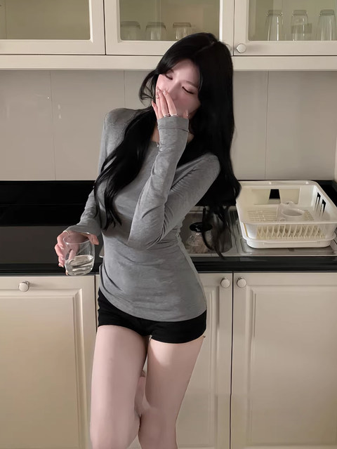 Round Neck Long-Sleeved T-Shirt Base Shirt for Women Spring 2026 New Thin Style Solid Color Simple Casual Waist-Cinching Slimming Top