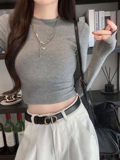 Solid Color Round Neck Long Sleeve T-Shirt for Women, Spring and Autumn American Style, Petite High-Waisted Short Top, Regular Shoulder Fit, Slim Fit Base Shirt