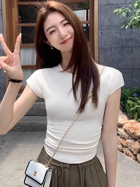 Short Round-Neck Short-Sleeve T-Shirt for Women, Summer 2025 New Design, Pleated Slim-Fit Slimming Top with Small Flutter Sleeves