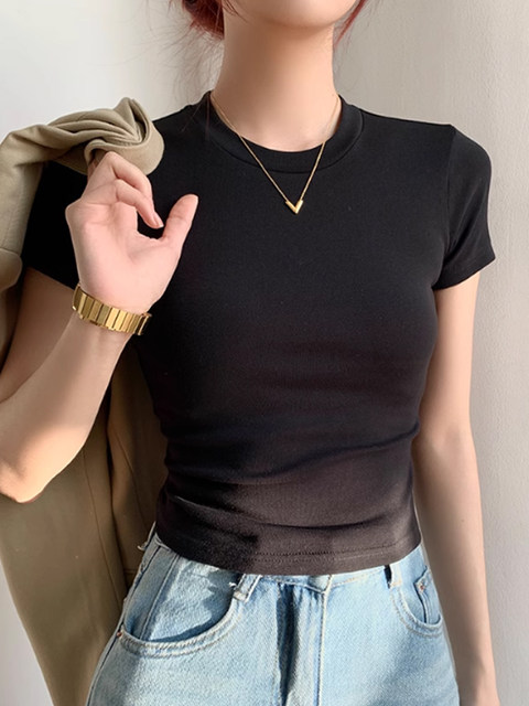 Red Short-Sleeved T-Shirt for Women 2025 Summer New Slim-Fit Hot Girl Chic Korean Style Top with Regular Shoulders