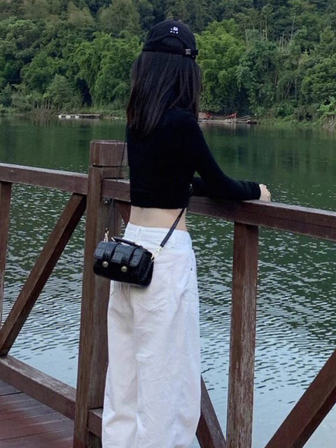 Petite Spicy Girl Long-Sleeve Cropped T-Shirt for Women, Spring 2026 New Style, Simple Versatile Slim-Fit Crop Top