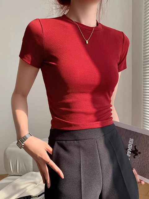 Red Short-Sleeved T-Shirt for Women 2025 Summer New Slim-Fit Hot Girl Chic Korean Style Top with Regular Shoulders