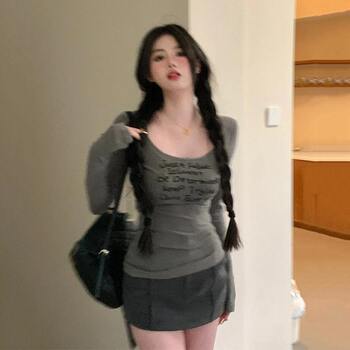 American-Style Sweet and Cool Spicy Girl U-Neck Long-Sleeve T-Shirt Top for Women, Suitable for Spring, Autumn, and Winter, Low-Neck Layered Slim-Fit Inner Wear Base Shirt Top