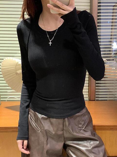 Thickened Shoulder-Padded Inner Wear That Can Be Worn Outside, Slim-Fit Top for Women, Autumn and Winter Design, Niche Style, Slimming, Brushed Fabric Base Layer