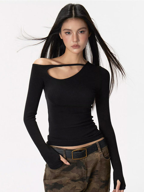 Designed with Hollow-Out Details, This Off-Shoulder Long-Sleeve T-Shirt for Women in Autumn and Winter, a Trendy One-Shoulder Slim-Fit Base Shirt Top