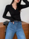 Designed V-Neck Tight-Fitting Long-Sleeved Top for Women in Autumn and Winter, Slimming, Sexy, Versatile, Stylish and Slim-Fitting Knitted Top