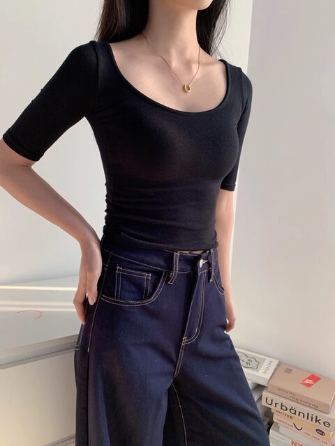 Pure Desire Style Hot Girl Low-Neck Short-Sleeve T-Shirt for Women, New Summer Model with Front and Back U-Neck, Mid-Sleeve, Slim-Fitting, Sexy Short Top