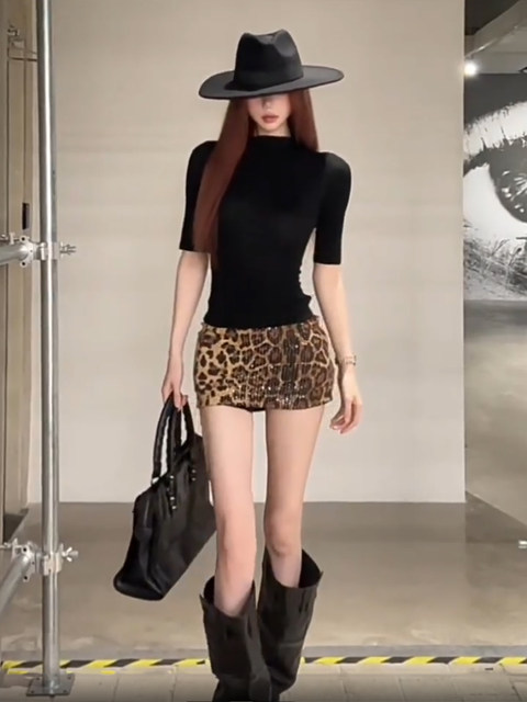 Elegant Style Half-High Collar Slim-Fit T-Shirt for Women, Early Spring 2026 New Model, Sexy Tight-Fitting Slimming Base Layer Top