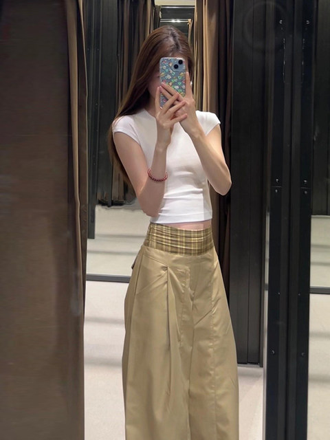 American-Style Spicy Girl Slim-Fit Short-Sleeve T-Shirt for Women, Spring and Summer, Tight-Fitting, Flattering, Short-Length, Hot and Trendy, for Petite Figures, Regular Shoulder Top