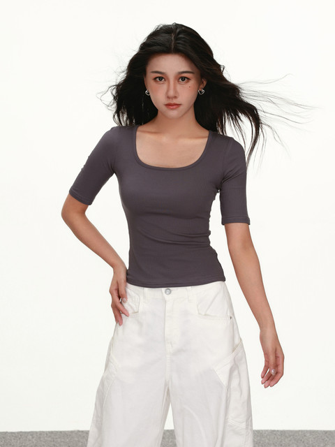 Large U-Neck Five-Quarter Sleeve T-Shirt for Women, Summer American Style, Slim Fit, Tight-Fitting, Low-Neck, Regular Shoulder, Versatile Mid-Sleeve Top