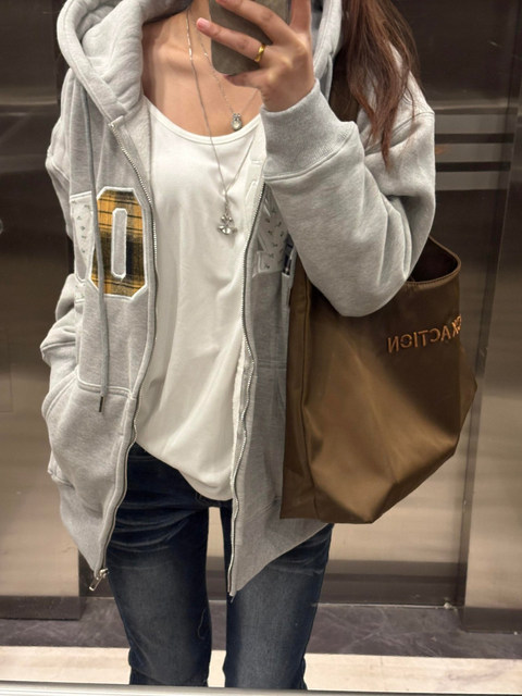 White V-Neck Short-Sleeve T-Shirt for Women, Spring 2026 New Style, Loose Fit, Slimming, Versatile, Relaxed Casual Lazy Top