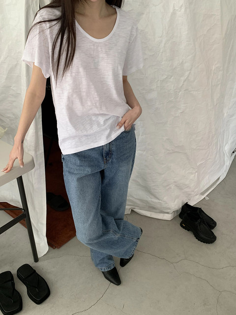 Relaxed Fit Thin V-Neck Short-Sleeve White T-Shirt for Women, Summer Loose Bamboo Cotton Simple Casual Lazy Top