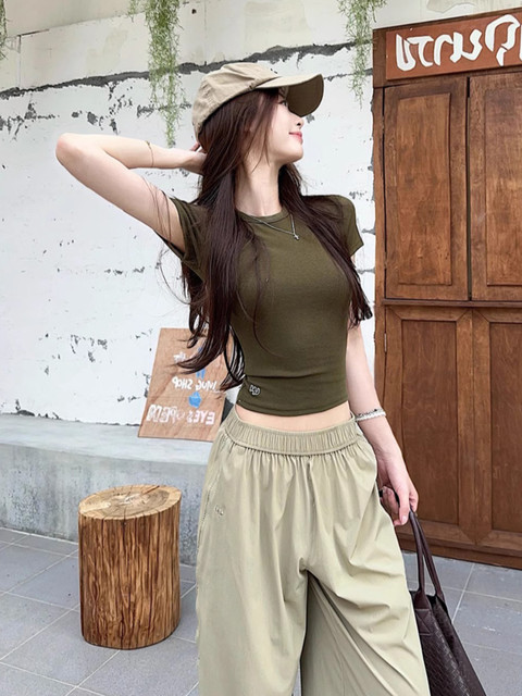 American Sexy Tight Round Neck Right Shoulder Short-Sleeved T-Shirt for Women 2025 Summer New Slim and Chic Embroidered Top