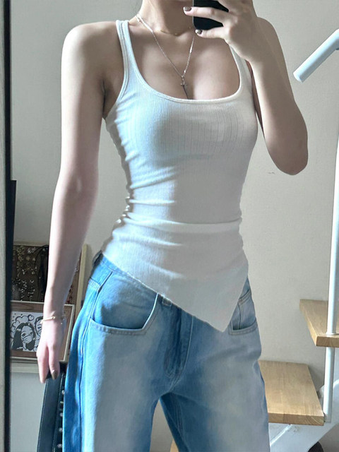 Purely Sensual Hot Girl Camisole for Women, Summer Design with Lace Splicing, Irregular Hem, Backless Sleeveless Top