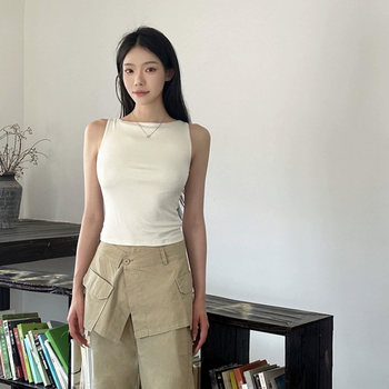 White Camisole for Women, New Summer Style, Slim Fit, Sleeveless, Short, Cropped, Can Be Worn as an Outer Layer or as a Base Layer