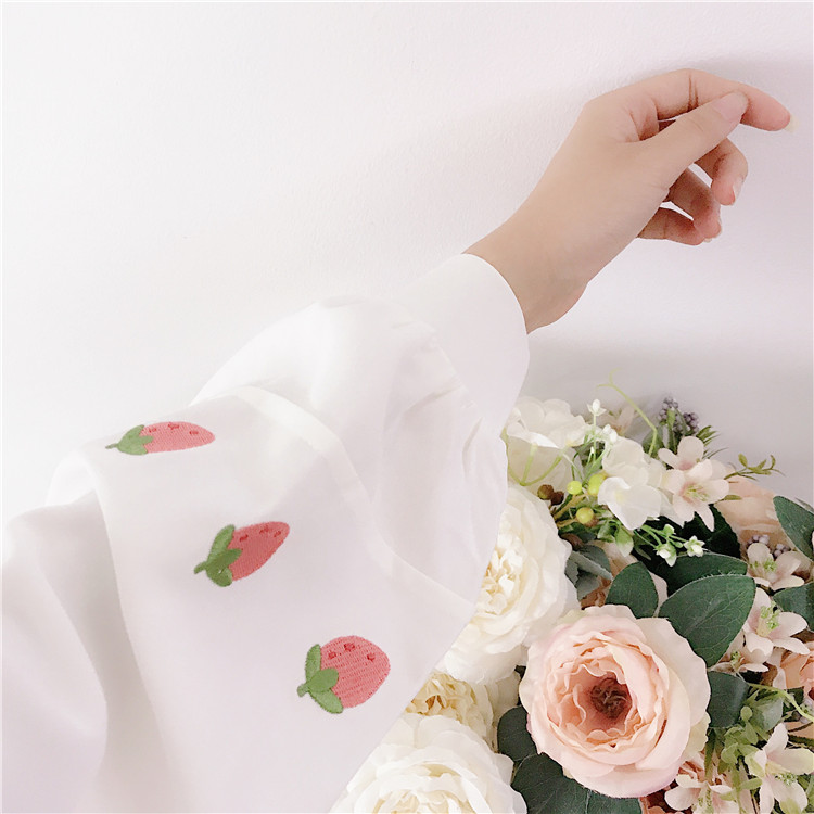 Cổ áo búp bê dài tay áo sơ mi thời trang nữ Nhật Bản mới 2019 thêu áo đơn giản ngực ngọt ngào - Áo sơ mi dài tay Các mẫu áo sơ mi nữ cách điệu đẹp