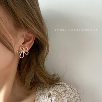 Korean hollow pearl flower earrings female fashion versatile temperament Super Fairy earrings ins style commuter earrings