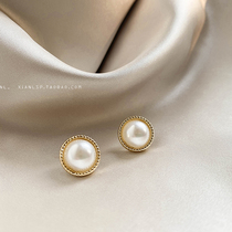 Korean temperament Baroque pearl earrings 2021 New style elegant earrings small retro earrings female