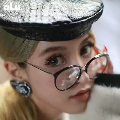 ALUONLINESHOP heavy new French imported crocodile sheep beret out street BI