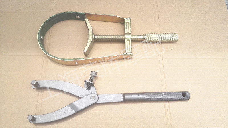 GY6 pedal locomotive belt plate removal fixing tool flywheel wrench magneto fixed flywheel caliper