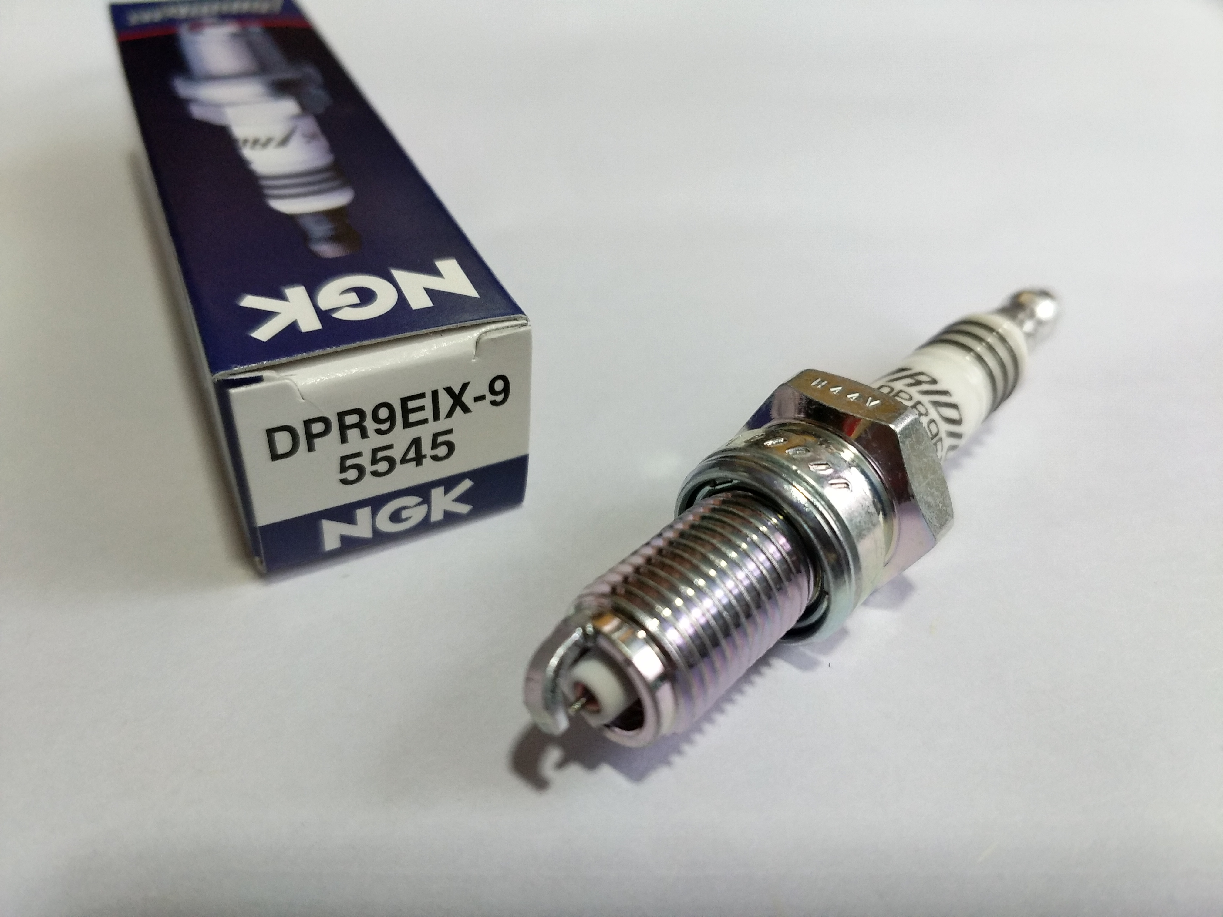NGK Iridium Locomotive Spark Plug DCPR7EIX DCPR8EIX DCPR9EIX DPR9EIX-9