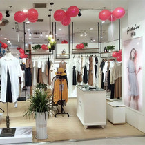 Wrought iron clothing store wall display rack Wall hanging solid wood hanger positive side hanging hanger mens and womens clothing store ceiling shelf