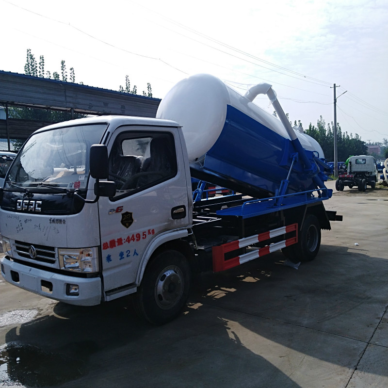 Guowu Kaima 5 cubic fecal suction truck Kaima 5 cubic sewage suction truck Kaima 5 cubic sprinkler factory direct sales