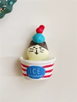 Кошка мороженого