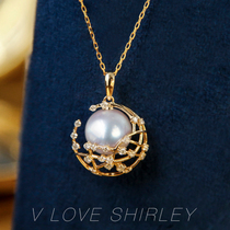 Star Moon Moon Japan Akoya Seawater Pearl Pendant 18K Gold Diamond Lock Bone Chain Design Sensation Necklace