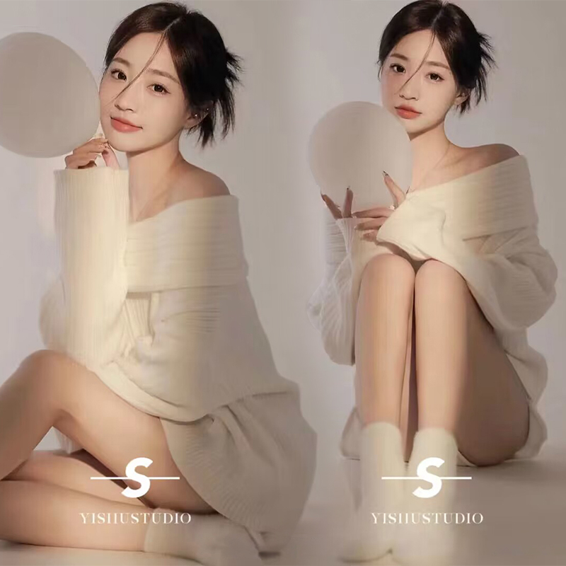  Photo average code+Sweater, socks, open shoulders   + $13.84 