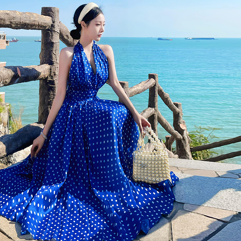 Retro Hong Kong Style Blue Polka-Dot Halterneck Dress for Women, High-End Seaside Vacation Slimming Backless Long Skirt