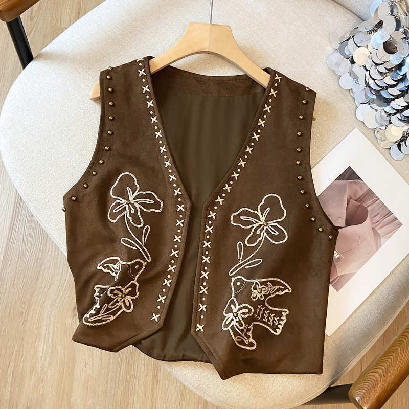 Xinjiang Grassland Style Outfit with Contrasting Color Embroidered Rivet Vest for Women, Vintage Layered Sleeveless Vest