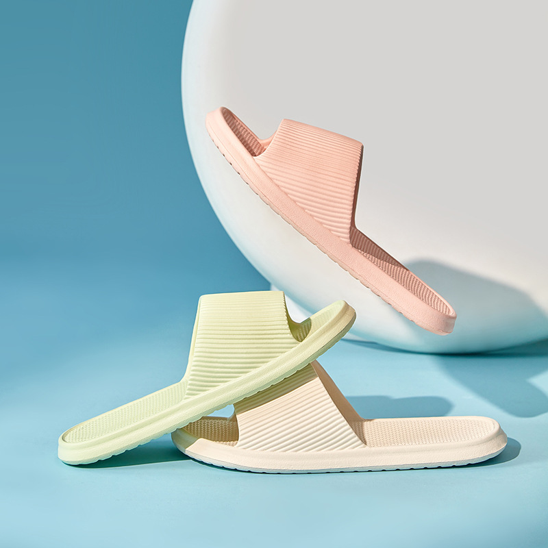 Bathroom Slippers soft sole Versatile Portable Hotel Student Slippers for Bathing Women's Dormitory Girls' Popular Lightweight Trendy