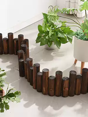 Anti-corrosion outdoor carbonized wood garden round wood fence wood fence wood fence raw wood color guardrail courtyard indoor wooden stake