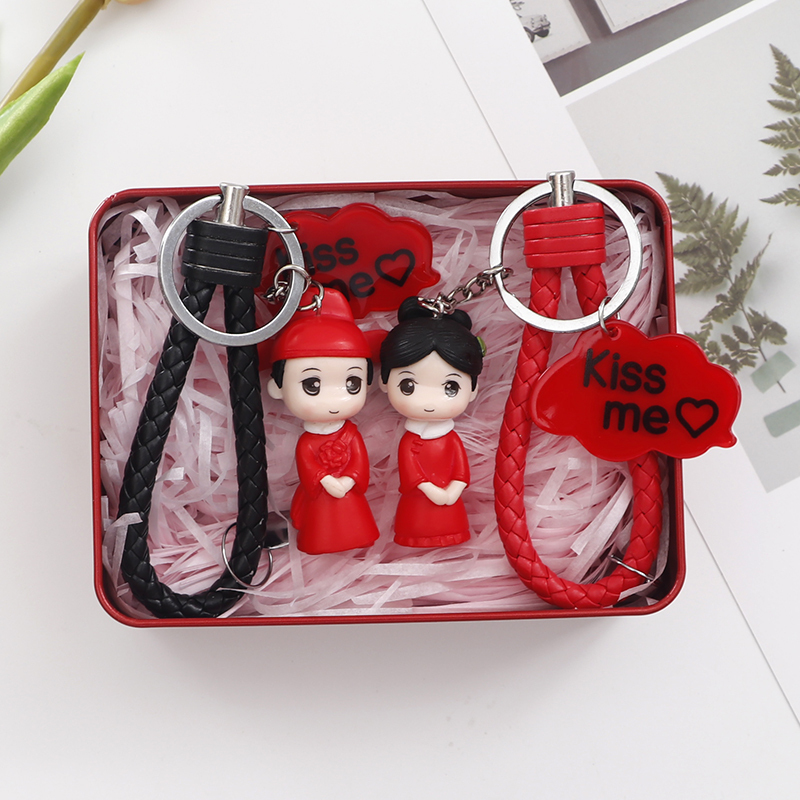 Creative Newlywed Bride and Groom Couple Pendant Wedding Keychain Cute Keychain for Men and Women Cartoon Bag Pendant