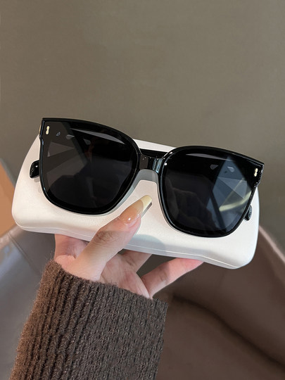 2024 New Men's Large Frame Slim Sunglasses for Driving HD Polarized Sunglasses Anti-UV Trend