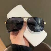 Golden Frame Black Film [Ultra -Clear Partial Light Film]