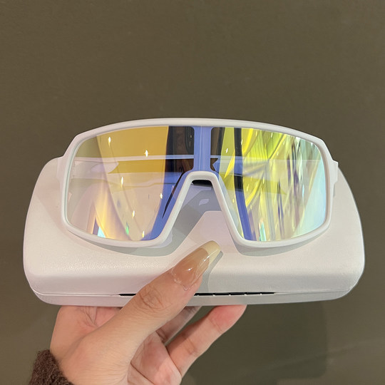 Children's Sunglasses, Outdoor Mountaineering, Cycling, Skiing, Windproof and Sandproof Goggles, Anti-Uv Polarized Sunglasses