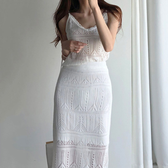 Korean chic retro elegant V-neck hollow suspender sweater + high waist slim mid-length skirt suit women