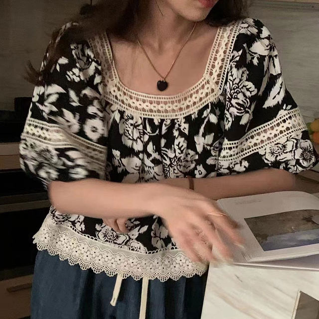 Korean chic summer retro ethnic style square collar stitching lace hook flower lantern sleeves big flower shirt top women