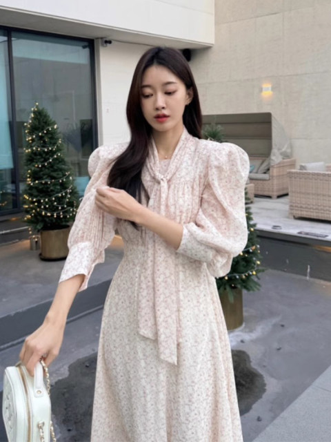 Korean chic spring elegant square-neck lace-up design full-screen floral high-waist slim puff-sleeve dress