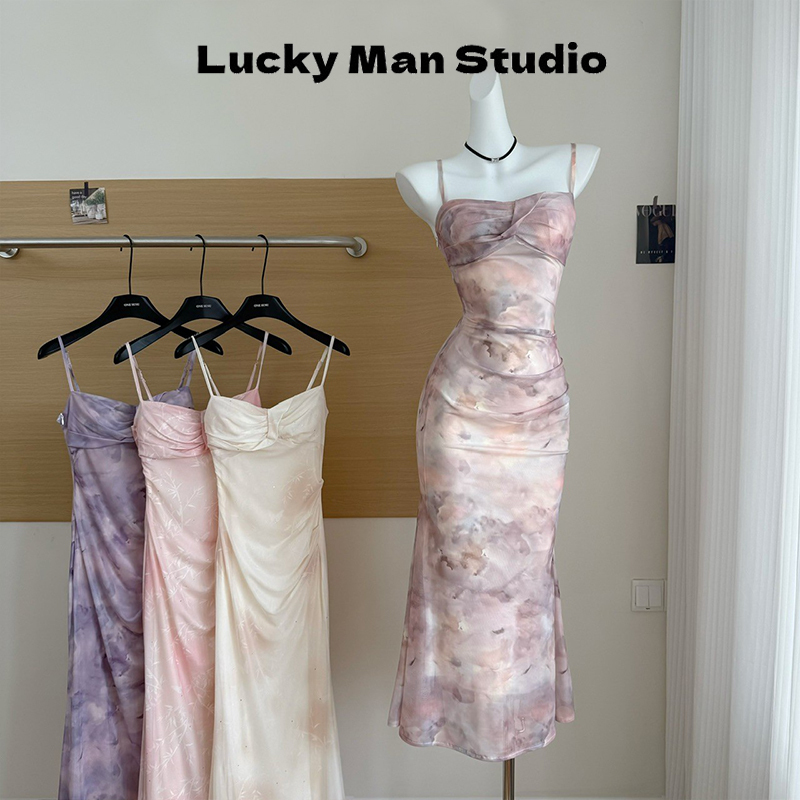 Floral Halter Neck Slip Dress for Women, French Style, Elegant and Sophisticated, Gradient Color, Sexy, Waist-Cinching, Slimming, Stunning Long Dress