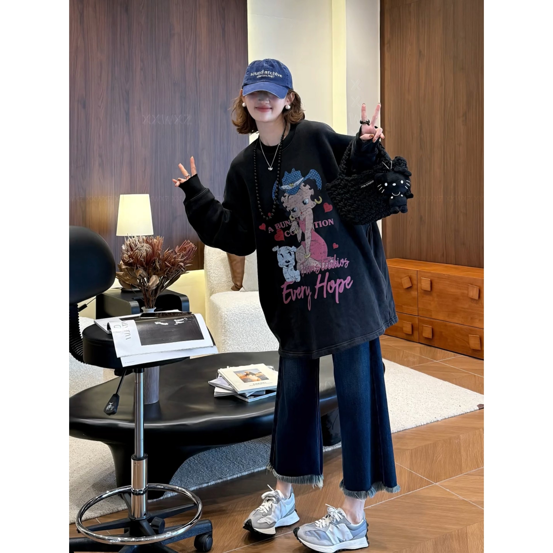 เสื้อกันหนาวสวมหัวทรงหลวม คอกลม พิมพ์ลายการ์ตูนอเมริกัน ลดอายุ สไตล์ใหม่ ต้นฤดูใบไม้ร่วง ของเกาหลี Dongdaemun แบรนด์ Betty Miss