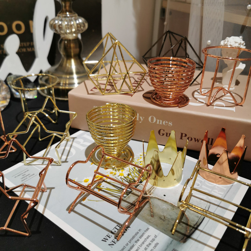 Golden Silver Color Diamond Crown Metal Beauty Makeup Egg Shelf DIY Drop Glue Swing Table Lipstick Decoration Cream Queen