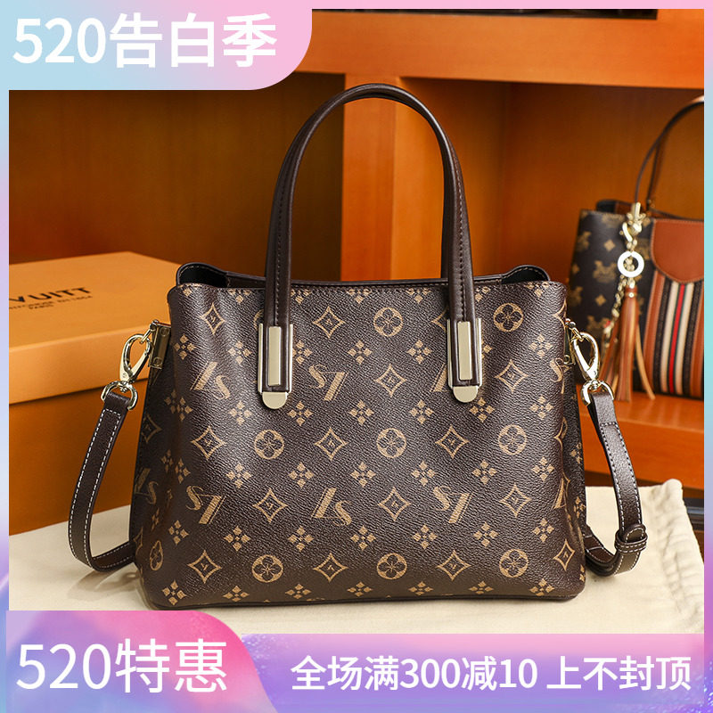 French ZAMP special cabinet women's bag light extravagant high sense large capacity single shoulder small crowdsourced leather bucket bag