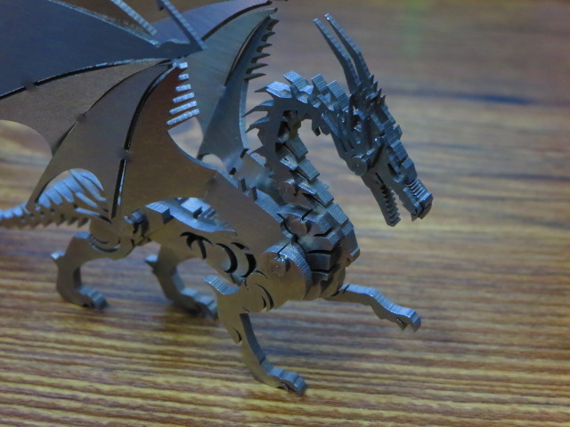 Flying Dragon Warcraft Animal Model Warcraft Swing Stainless Steel Wire Cutting Model Desktop Swing Model