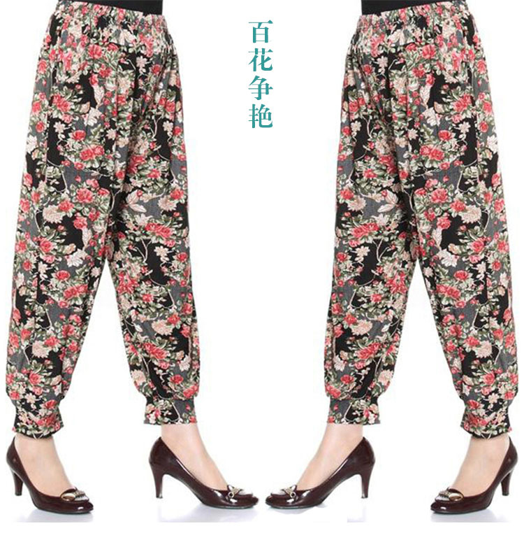 2017 thêm quần lớn nữ quần lửng băng lụa trung niên 200 kg hoa quần chín quần hè váy cho người trung niên