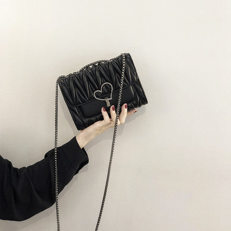 Lamode net red texture small bag women's 2020 new women's bag when ins fold chain messenger bag trendy soft leather